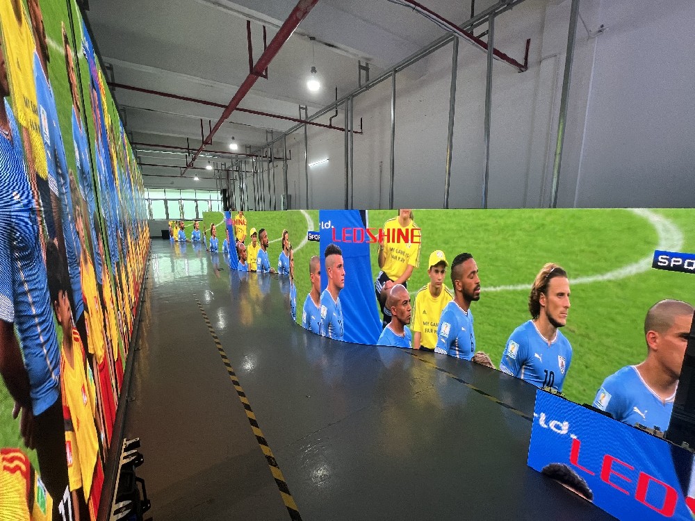 264sqm Wing/Wing-flex 2.6 indoor rental panels delivered to Europe 